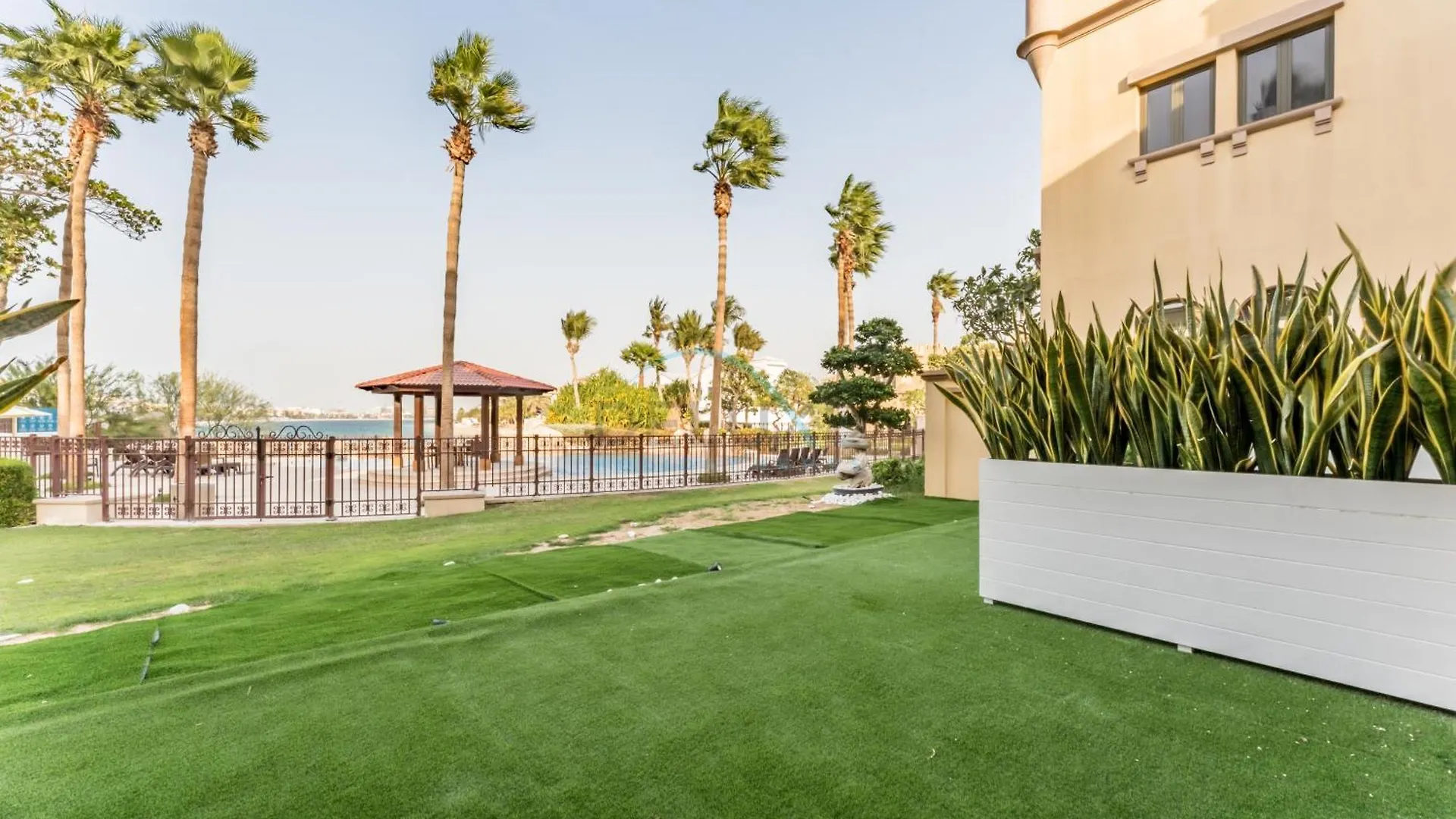 Close To The Beach 4Br And Assistant'S Room Villa With Bbq Facility, Canal Cove, Palm Jumeirah By Deluxe Holiday Homes Dubai