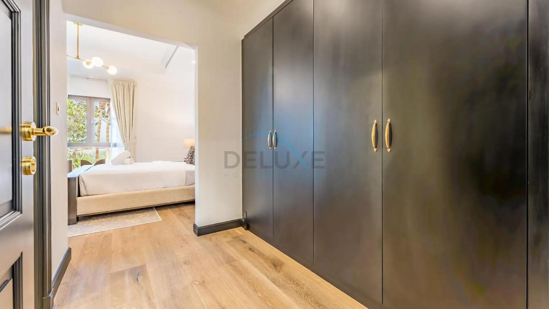 Close To The Beach 4Br And Assistant'S Room Villa With Bbq Facility, Canal Cove, Palm Jumeirah By Deluxe Holiday Homes Dubai United Arab Emirates