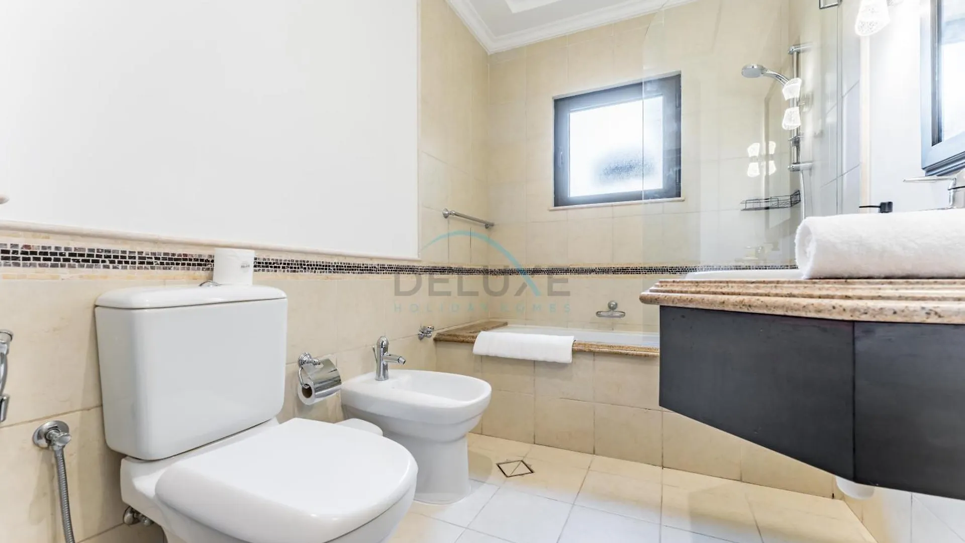 Close To The Beach 4Br And Assistant'S Room Villa With Bbq Facility, Canal Cove, Palm Jumeirah By Deluxe Holiday Homes Dubai